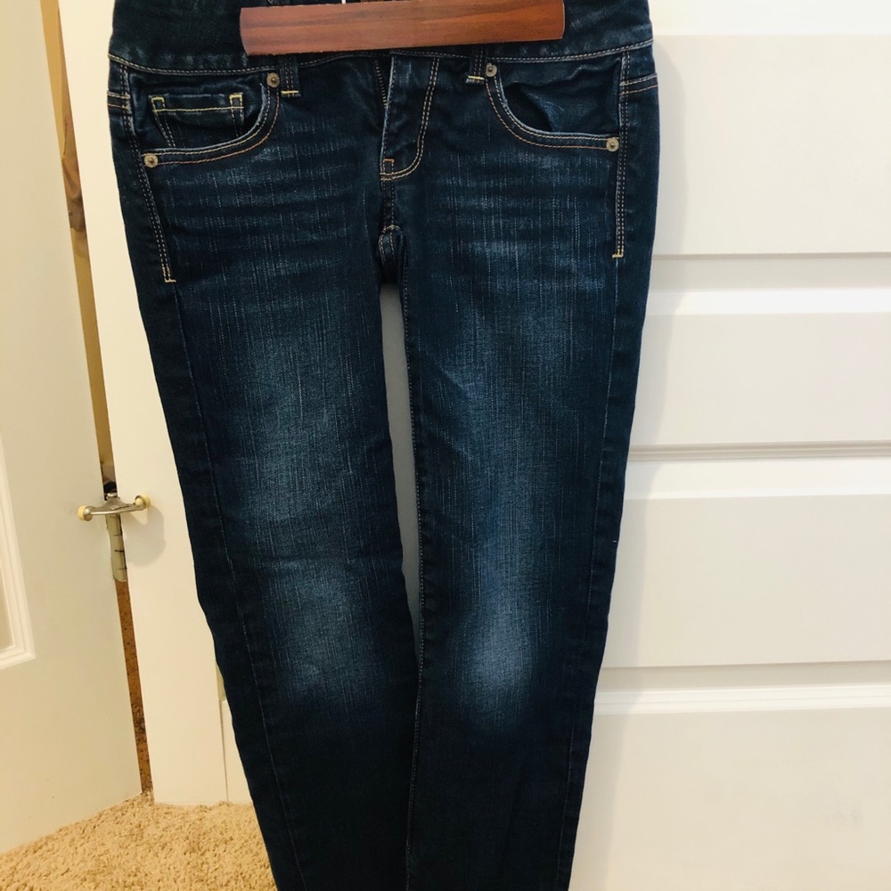 American Eagle jean capris